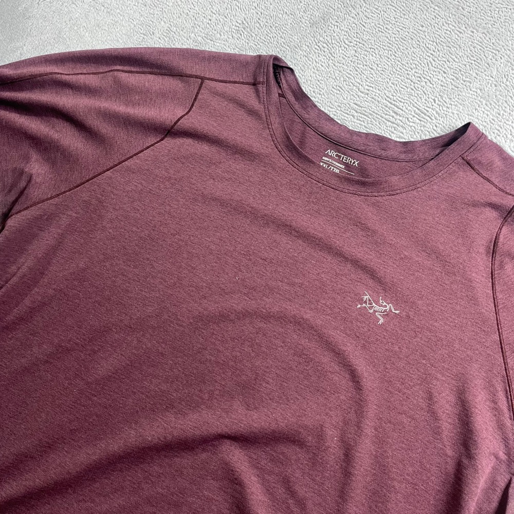Arcteryx Cormac Crew Neck Short Sleeve Shirt Mens XXL Burgundy Heather Active
